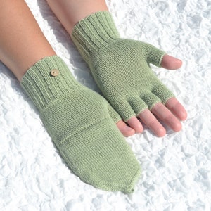 Green convertible gloves handmade from alpaca wool and sheep wool