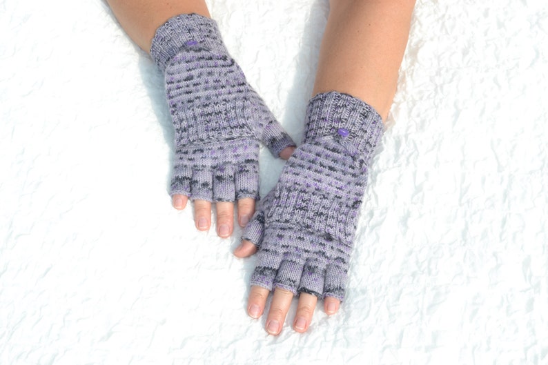 Purple half finger gloves convertible to mittens