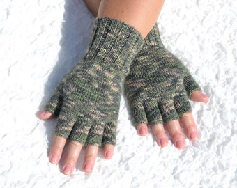 Half finger gloves, hand knitted gloves, green and beige gloves, multicolor gloves, open finger gloves, handmade wool gloves, wrist warmers