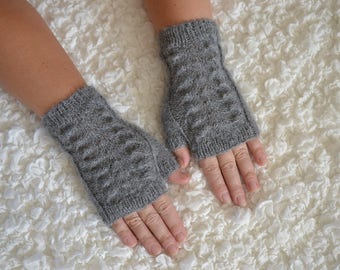 Alpaca wool grey fingerless gloves, hand knitted alpaca gloves, cable knit fingerless gloves, alpaca wrist warmers, handmade grey gloves