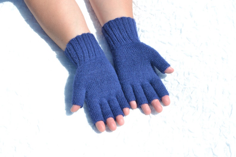 Navy blue hand knitted 100% alpaca tipless half finger gloves