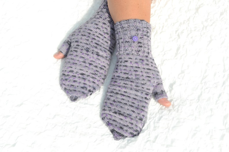 Purple half finger gloves convertible to mittens