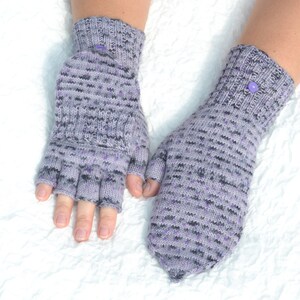 Purple half finger gloves convertible to mittens