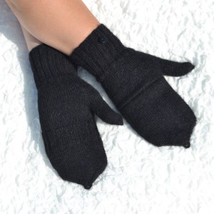 Black pure alpaca convertible mittens with fully covered thumbs