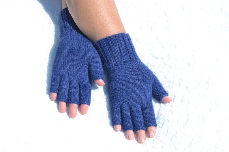 Navy blue hand knitted 100% alpaca tipless half finger gloves