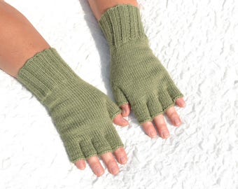 Olive green half finger gloves hand knitted of baby alpaca and mulberry silk in medium size, open finger arm warmers, handmade gloves