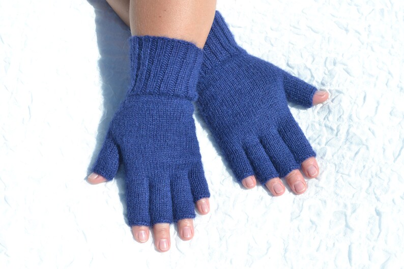 Navy blue hand knitted 100% alpaca tipless half finger gloves