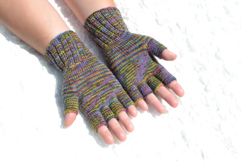 Multicolor half finger hand knitted women's gloves