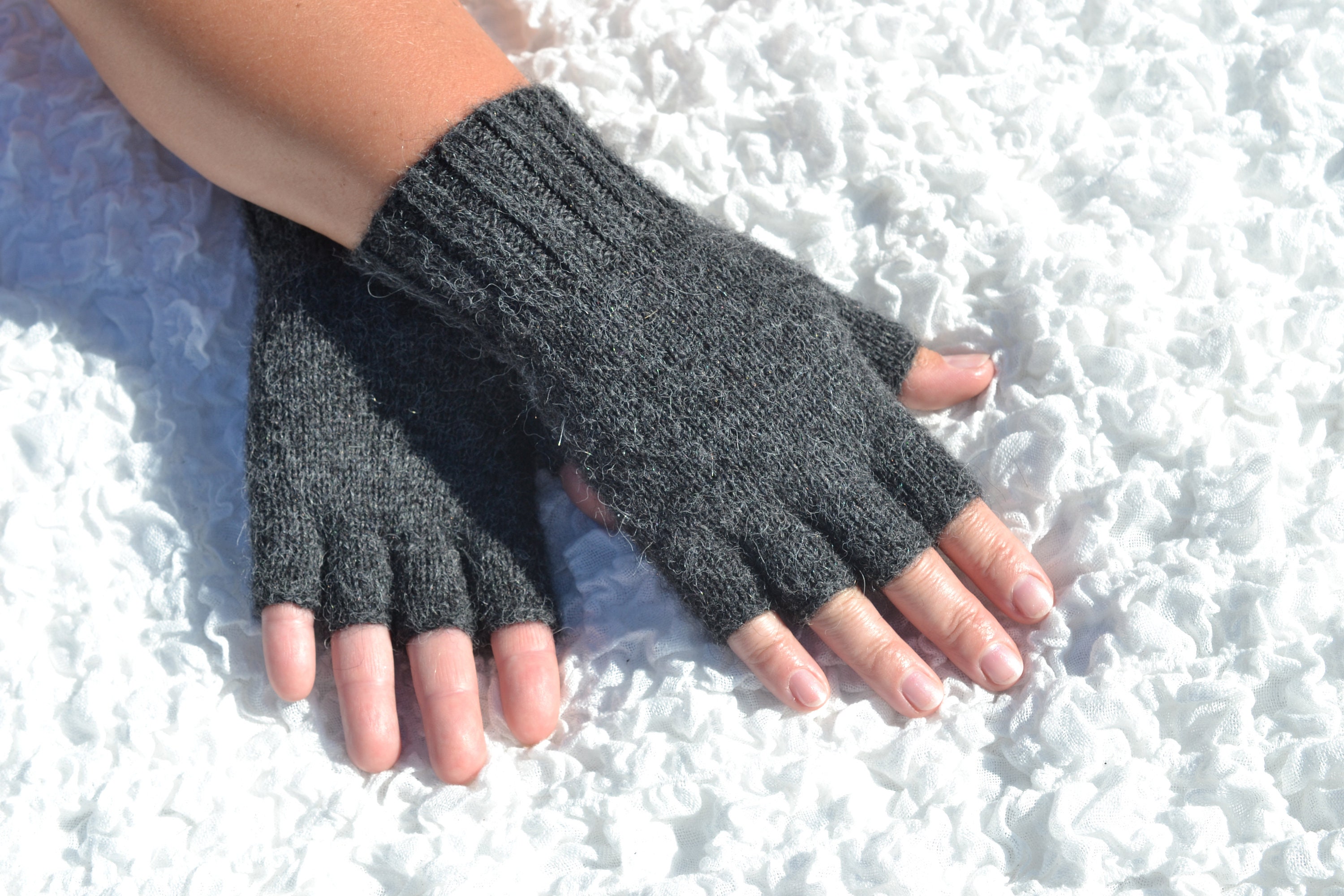 reliable alpaca glove supplier in the USA