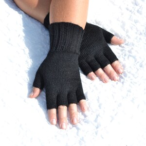 Black half finger gloves handmade of alpaca and silk