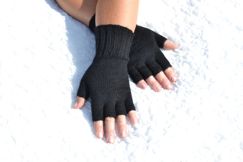 Black half finger gloves handmade of alpaca and silk