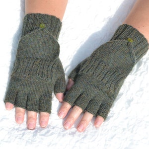 Hand knitted dark green half finger gloves convertible to mittens, woolen flip top mittens, handmade convertible gloves, glomitts in S/M