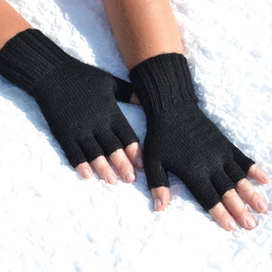Black half finger gloves handmade of alpaca and silk