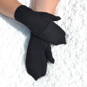 Black pure alpaca convertible mittens with fully covered thumbs