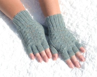 Alpaca wool half finger gloves, hand knitted women's gloves, handmade alpaca gloves, cable knit half finger gloves, aqua grey gloves