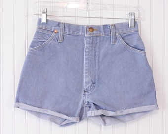 Classic Vintage Wrangler Shorts Light Wash Size XS W25