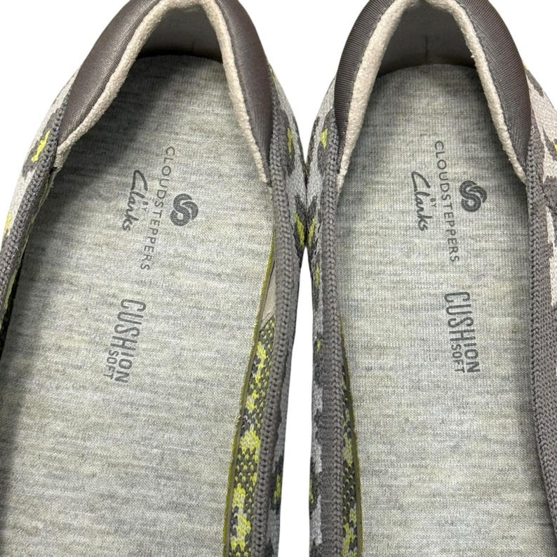 Clarks Cloudsteppers Slip-on Damskor Carly Hope Grå US 8 Med Leopard bild 6