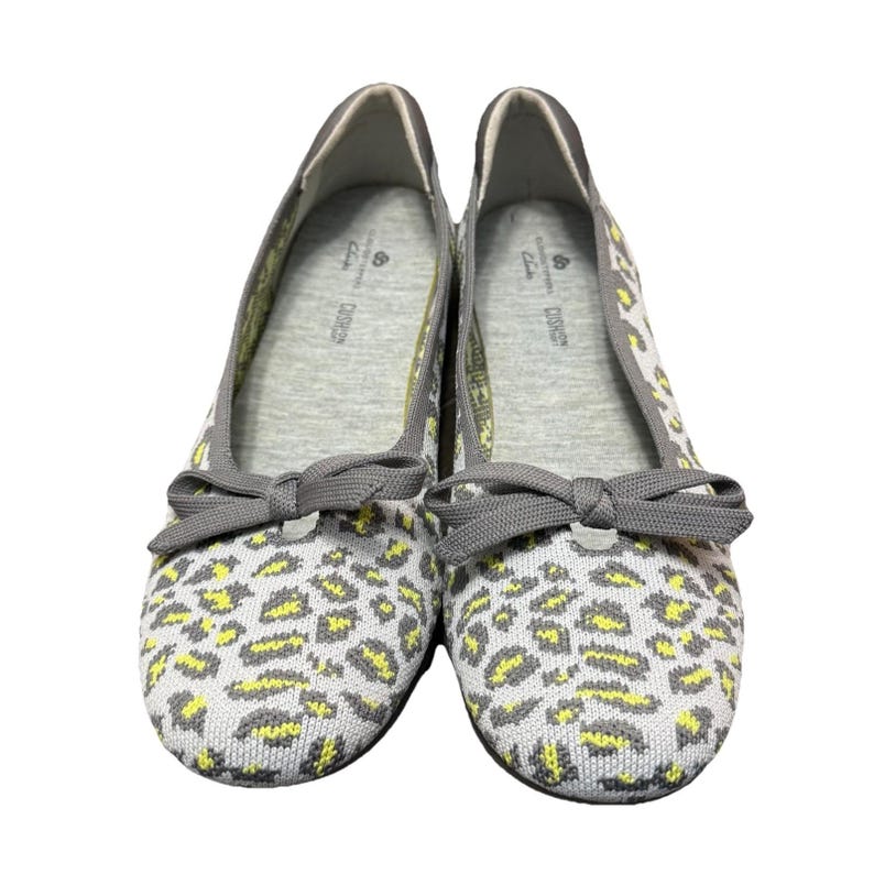 Clarks Cloudsteppers Slip-on Damskor Carly Hope Grå US 8 Med Leopard bild 2
