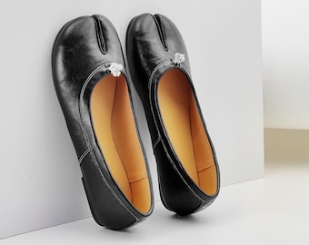 Women's Vintage Tabi Shoes, Cowhide - Vintage Tabi Mary Jane Shoes, Soft-soled pig's trotter split-toe shoes, Split Toe Ballet Flats