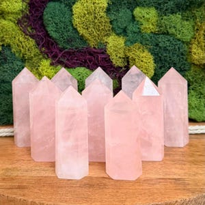 Rose Quartz Crystal Towers 画像 1