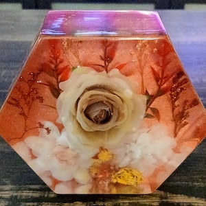 Handcraft, hexagon-shaped epoxy resin floral display  paperweight/bookend or decorative