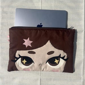 かわいい女の子のラップトップスリーブ、おしゃれなコケットラップトップスリーブ、星のヘアクリップ付きかわいいラップトップバッグ、柔らかいパッド入りジッパーポーチ