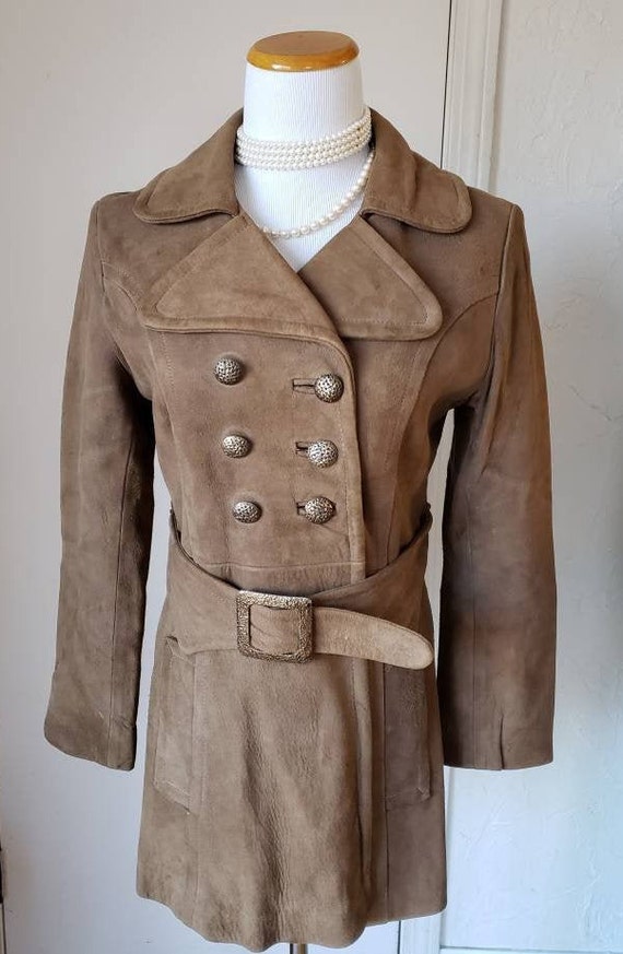 Groovy 1970's soft tan belted suede leather jacket