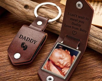 Personalized 4D Ultrasound Leather Keychain, Photo Keyring, Daddy Keychain from Bump, Dad to Be Gift for Husband, 1st Father's Day Gift