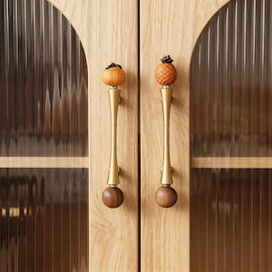 Maniglia per mobile in ottone a forma di frutta, maniglia per cassetto o anta dell'armadio.