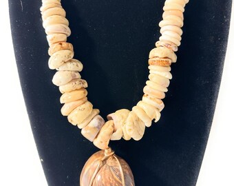 Collar de concha Puka, 30 cm con concha de cauri grande / #pn024