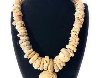 Collar grande de concha Puka antigua, 35,5 cm con cono imperial / #pn021