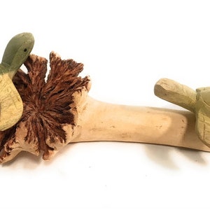 Sea Turtles W/ Driftwood Base 9&quot;w X 4&quot;d - Carved | #jro02