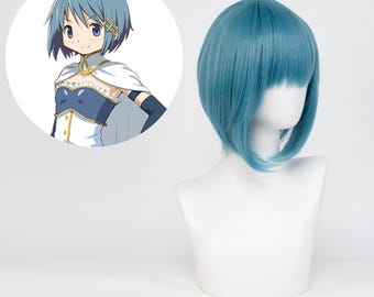 Peluca corta azul de cosplay de Sayaka Miki de Puella Magi Madoka Magica, corte bob suave a capas, peluca de anime para fiestas de disfraces, Comic Con y fans del cosplay.