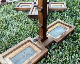 Comedero para semillas de pájaros de cedro (oscuro) - Diseño de madera maciza hecho a mano