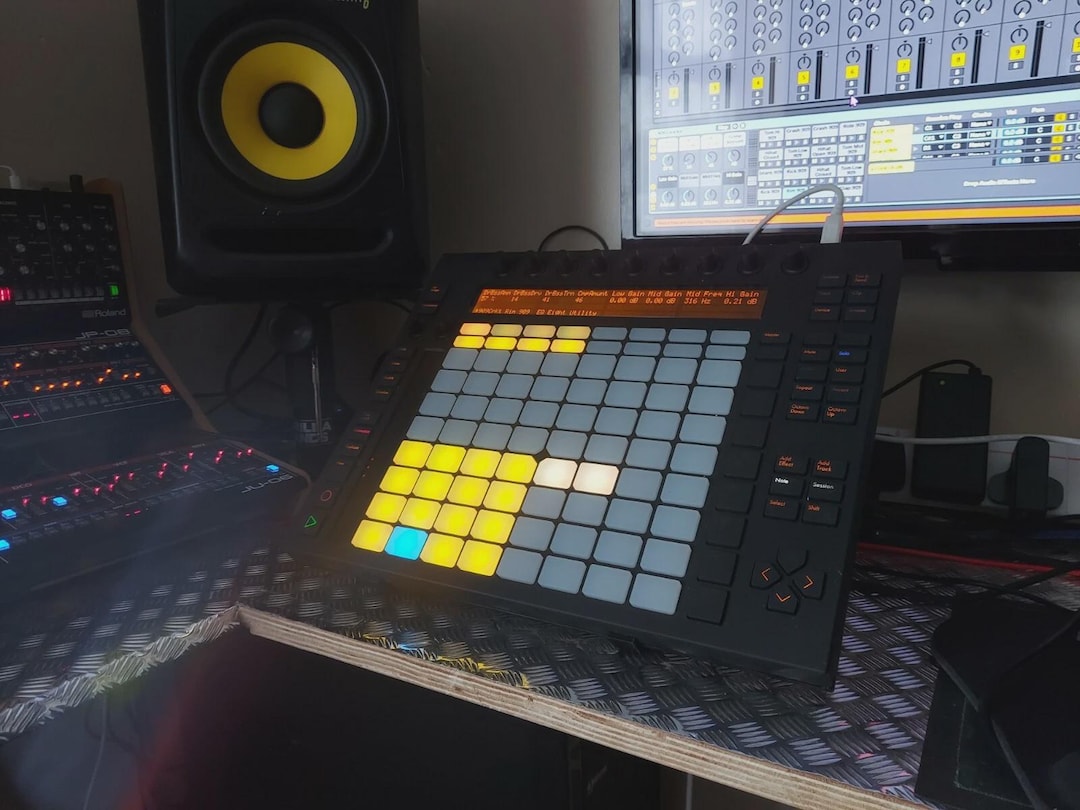 Ableton Push 3 Launchpad Midi Daw Controller Tabletop Desktop Studio ...