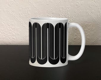 Lignes 3D fluides v1 – motif géométrique – mug noir et blanc