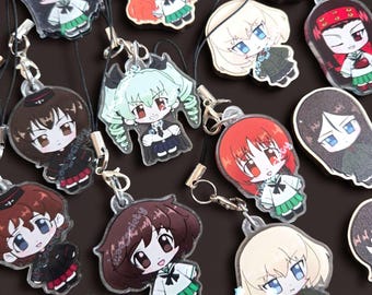 PREORDINA Girls Und Panzer / Ciondoli per cellulari in acrilico e spille in legno / 3,8 cm / Ragazze con carri armati militari