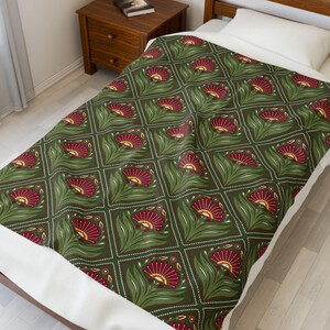 Olive Green Floral Throw Velveteen Plush Lightweight Blanket, Art Nouveau Throw image 3