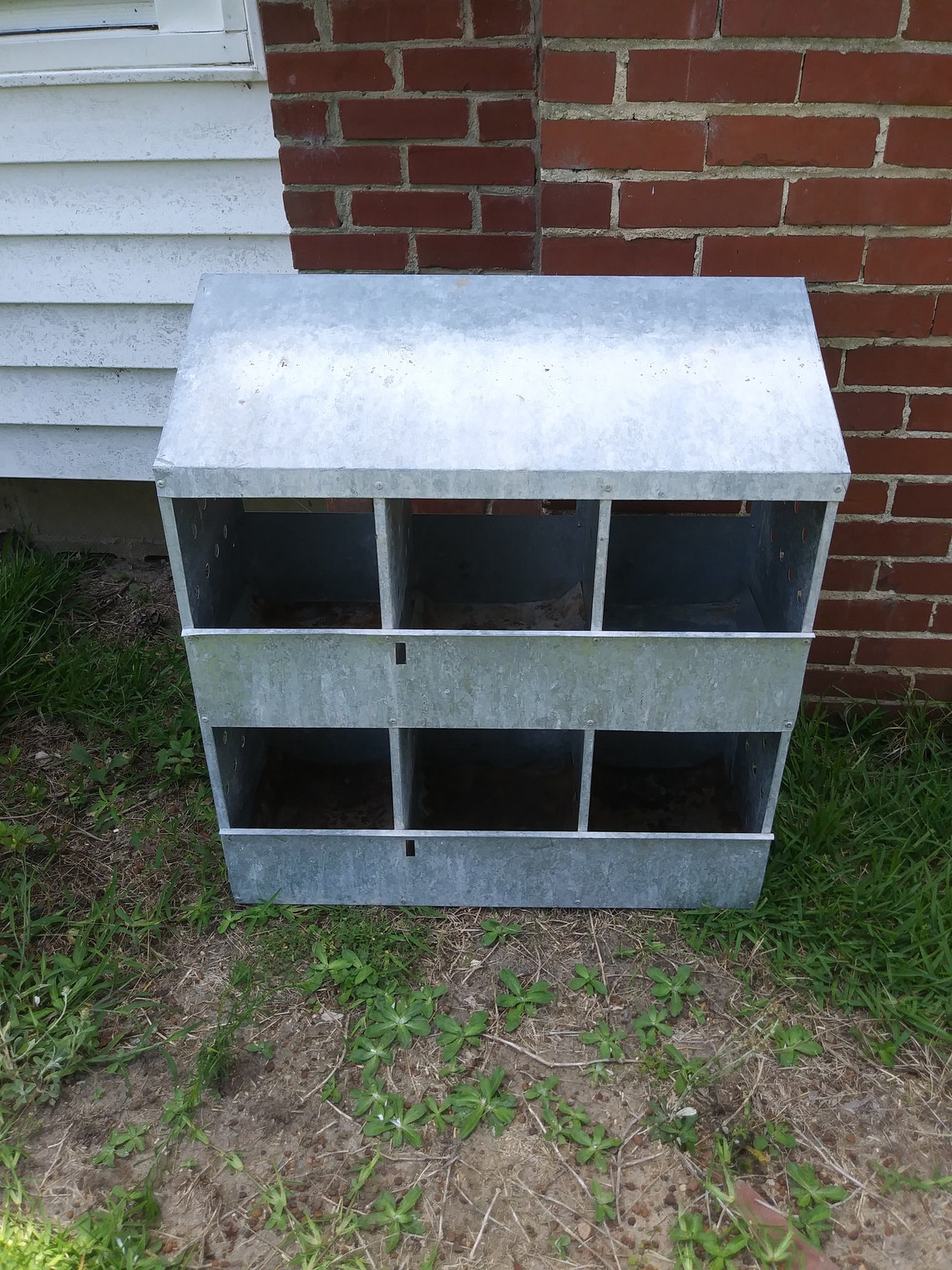 Rustic vintage chicken hen rusty galvanized metal Nester Etsy