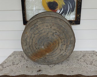 Vintage Basket rusty Wash Tub bucket Galvanized Metal Primitive Farmhouse cottage Décor #4