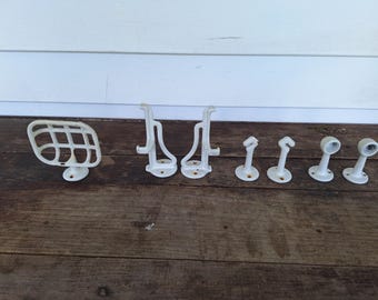 Choice vintage Bathroom Hardware Antique Porcelain Enamel coated cast iron soap dish towel rack brackets hook 7 piece farmhouse cottage farm