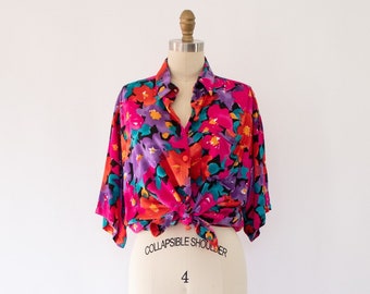 Blusa con estampado floral brillante de los años 80, top con botones de algodón vintage (XS-M)