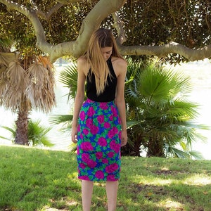 Floral Silk Skirt / High-Waisted Skirt / Floral Skirt / Vintage 80s Skirt / Knee Length Skirt / Silk Skirt / 80s Skirt Δ size: S/M image 1