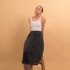 Sheer Black Striped / High-Waisted Skirt / Striped Skirt / Vintage 80s Skirt / Knee Length Skirt / Flowy Skirt / 80s Skirt Δ size: M