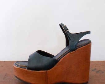 Authentic 70s Glam Platform Sandals, Vintage Boho Disco Platforms (Size 8.5M)