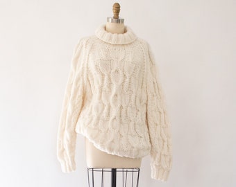 80s Chunky Hand Knit Sweater, Oversized Knit Turtleneck Sweater size XS/S/M