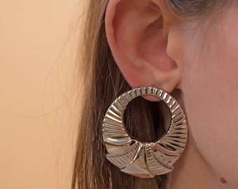 Boho Hoop Earrings / Oversized Sculptural Earrings / Southwestern Hoop Earrings / Costume Jewelry / Vintage 80s Hoop Earrings