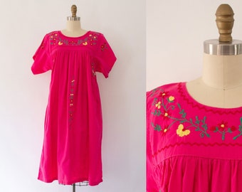 Vintage Floral Embroidered Caftan Dress, Boho 80s Tunic Cotton Dress (XS-M)