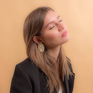 Oversized Oval Earrings / 80s Geometric Earrings / Statement Earrings / Costume Jewelry / Fashion Earrings / Gold Earrings