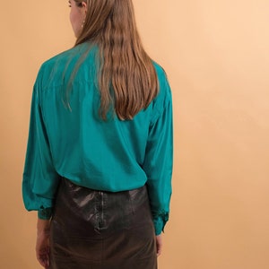 Oversized Silk Blouse / Vintage 90s Shirt / Asian Blouse / Minimalist Blouse / Silky Shirt / Waist Tie Blouse Δ size: XS/S/M image 8